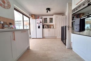 Kitchen- click for photo gallery